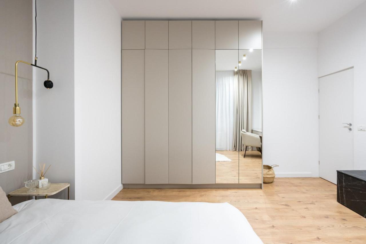 Crystal 3Bdr Apartment In Center Bucareste Exterior foto