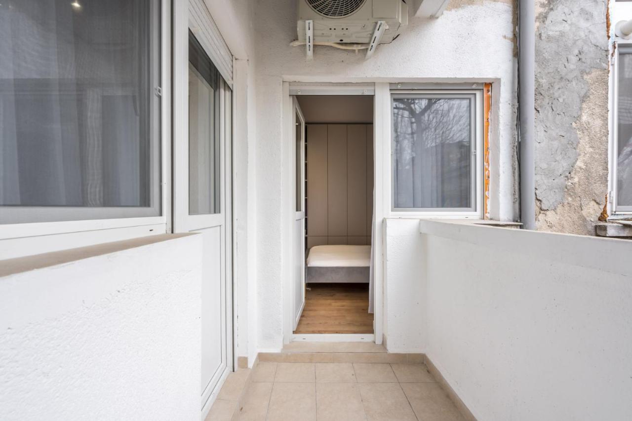 Crystal 3Bdr Apartment In Center Bucareste Exterior foto